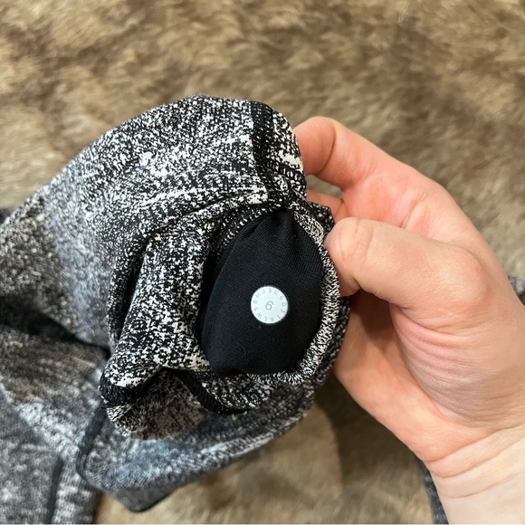 Lululemon Wunder Under Hi-Rise 7/8 Tight 25” Rush Jacquard Black White - Picture 10 of 11